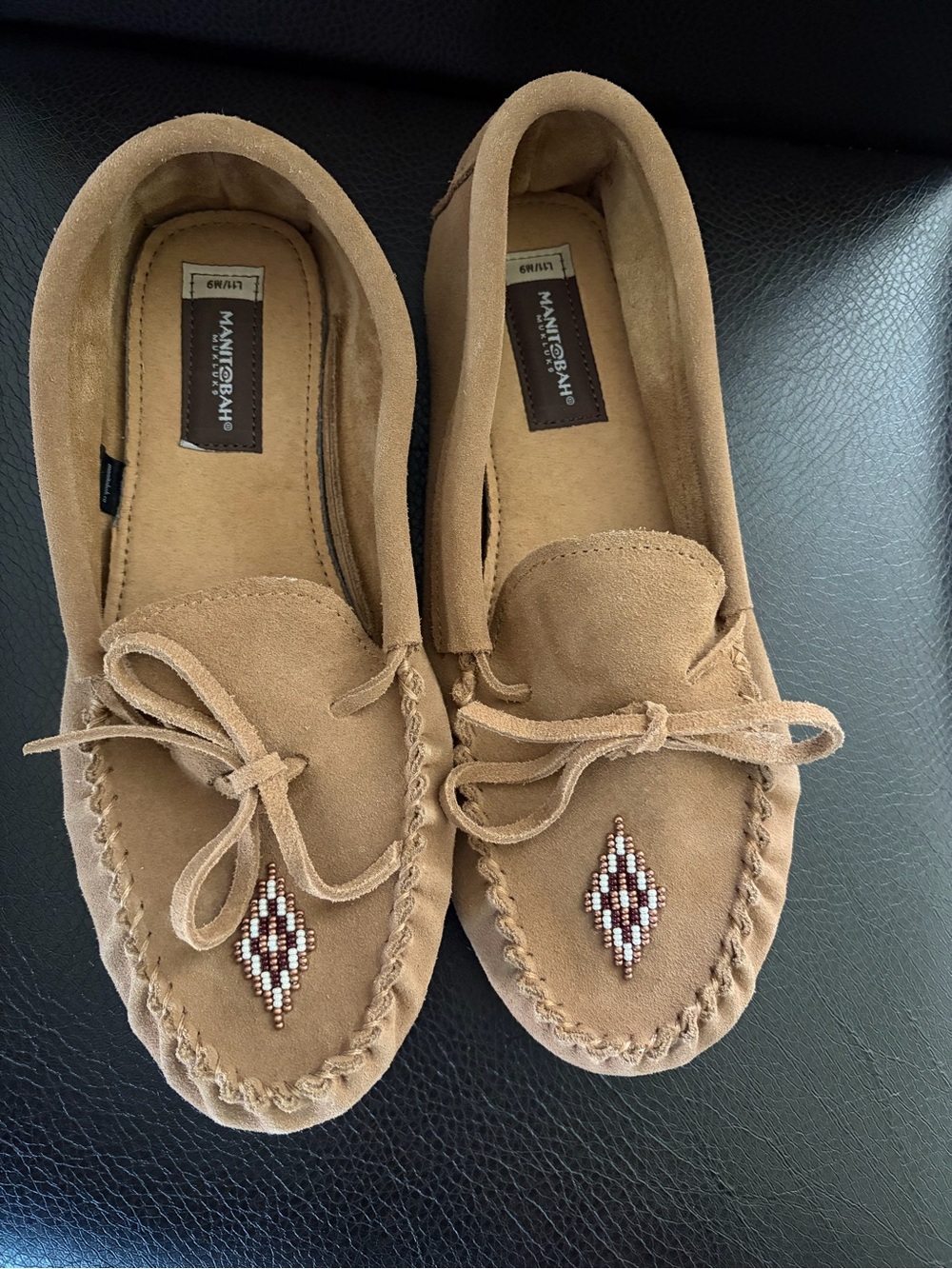 Manitobah Mukluks Tan Beaded Moccasins